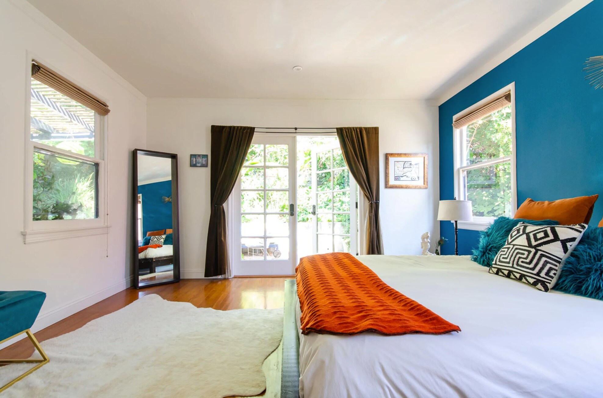 Primary w/ queen bed +French Doors - 2528 Panorama Ter