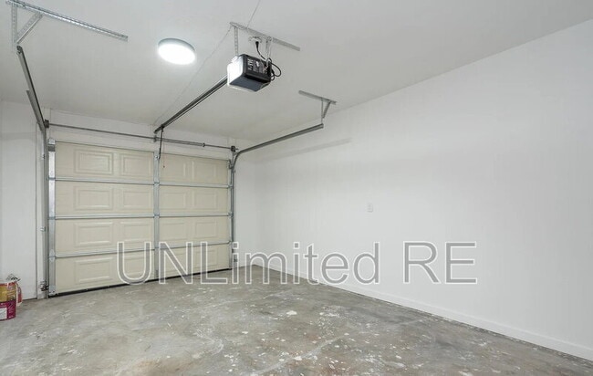 Building Photo - 3141 N Prescott E Hwy