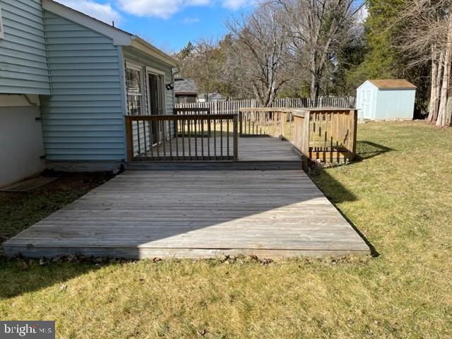 Building Photo - 234 E Juniper Ave