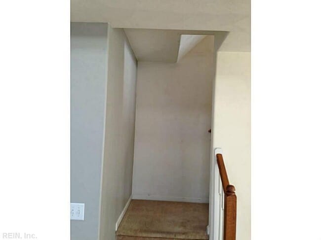 Building Photo - 5473 Bulls Bay Dr