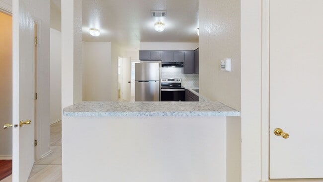 Building Photo - 4302 Jeff Scott Dr