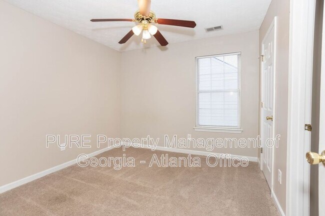 Building Photo - 4303 Brighton Way NW