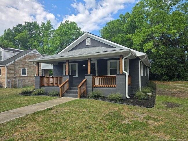 Building Photo - 874 W Orange St