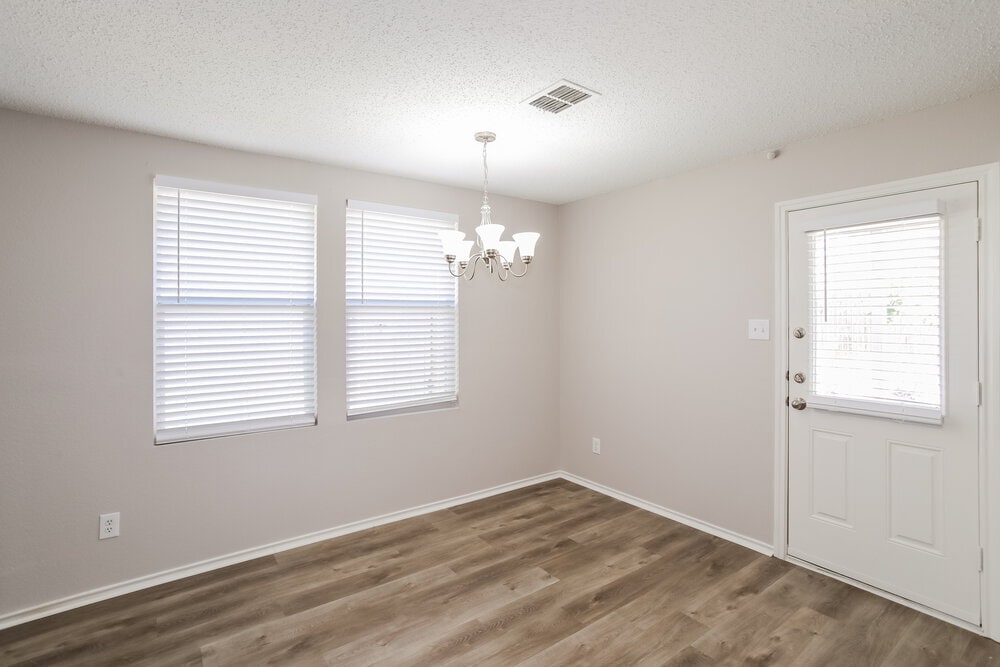 Building Photo - 732 Granite Ridge Dr