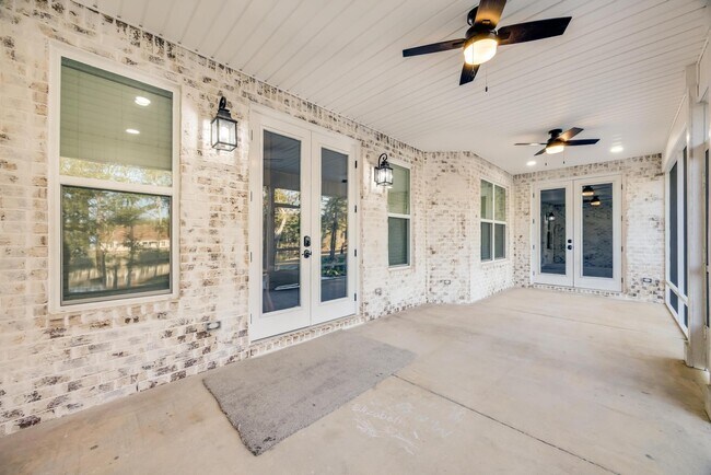 Building Photo - 1148 Sioux Cir