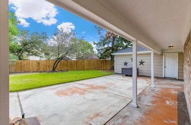 Building Photo - 6018 Gnarled Oaks Ct