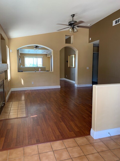 Building Photo - 973 Naples Dr