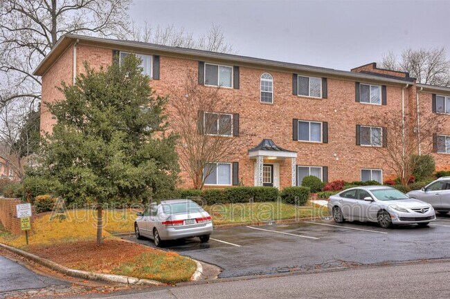 Building Photo - 2905 Arrowhead Dr