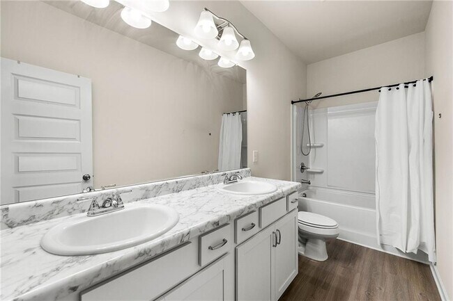 Building Photo - 228 Whitneys Wy