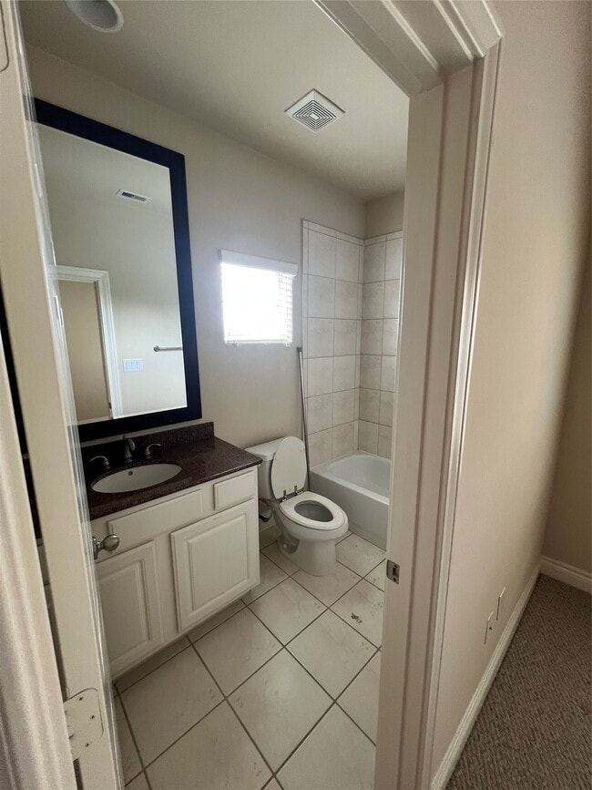 Building Photo - 5940 Kansas St