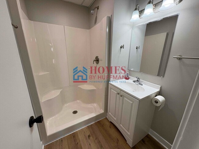 Building Photo - Two Bedroom Home For Rent | Located in Mt. Vernon, IN