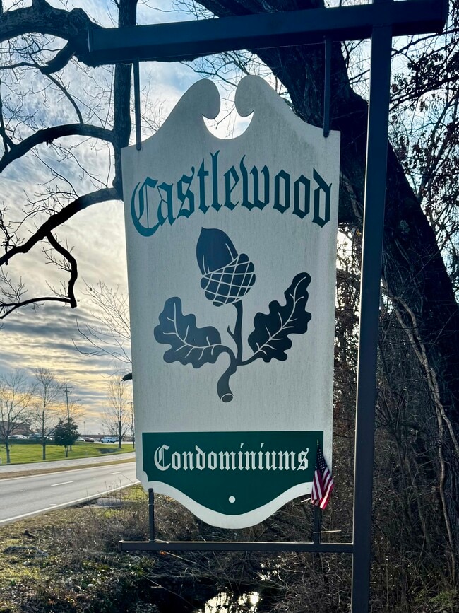 Building Photo - 121 Arcadia Ln