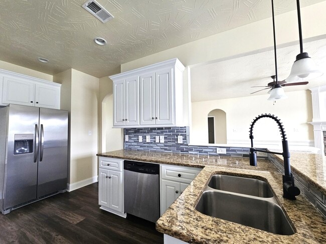 Building Photo - 3019 Kilknockie Dr