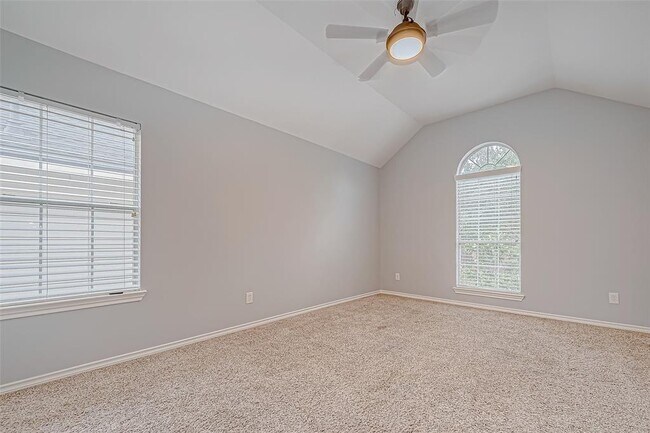 Building Photo - 16523 Pinon Vista Dr