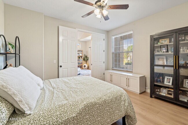 Building Photo - 6943 W Tether Trail