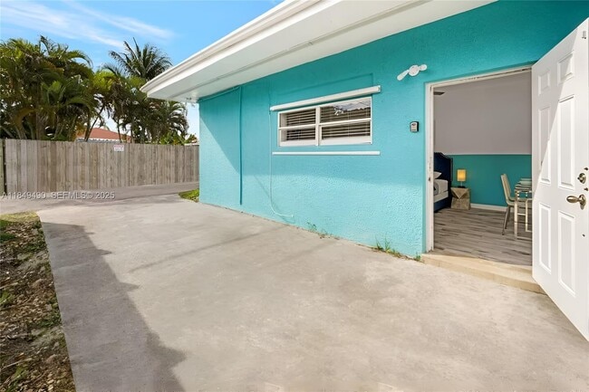 Building Photo - 1626 Fletcher St