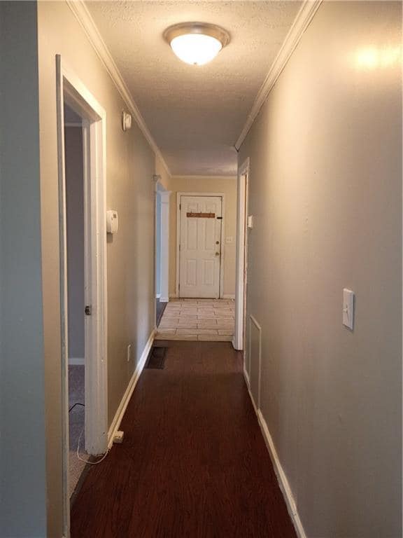 Building Photo - 8 Carver Rd