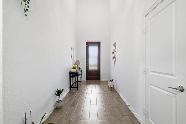 Building Photo - 5 bedrooms, 3.5 bathrooms home in the cozy neighborhood of McKinney