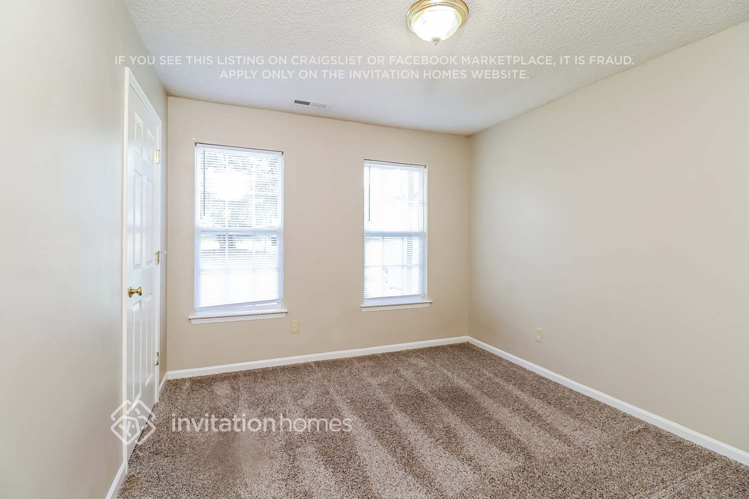 Building Photo - 3924 Chatterleigh Dr