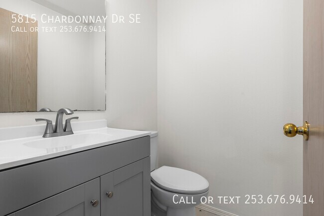 Building Photo - 5815 Chardonnay Dr SE