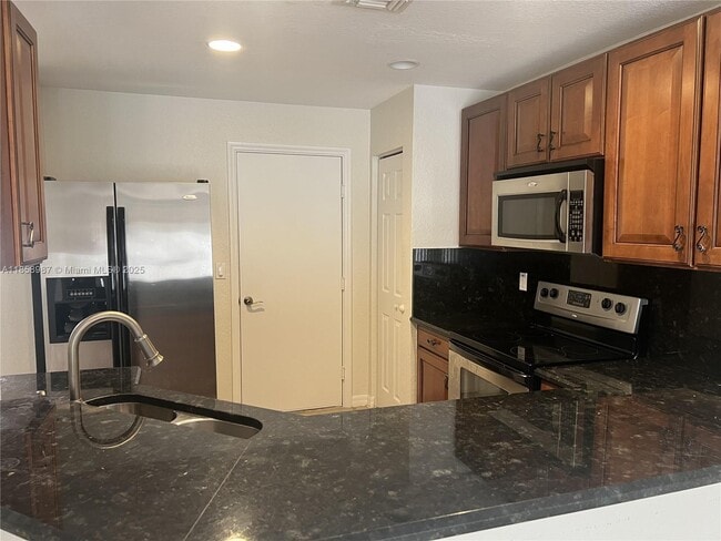 Building Photo - 22166 Majestic Woods Way