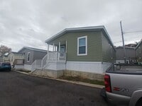 Building Photo - 192 Bluejay Ln