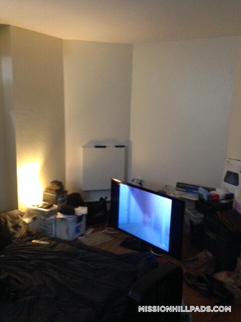 Building Photo - 59 S Huntington Ave