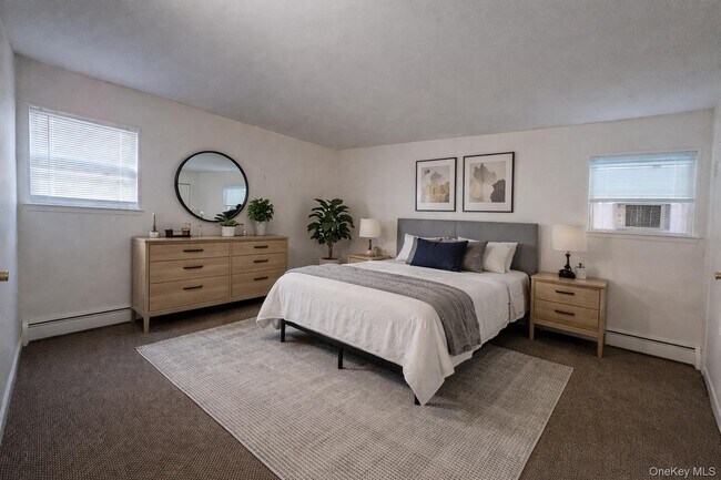 Building Photo - 7-7 Lambert Ave