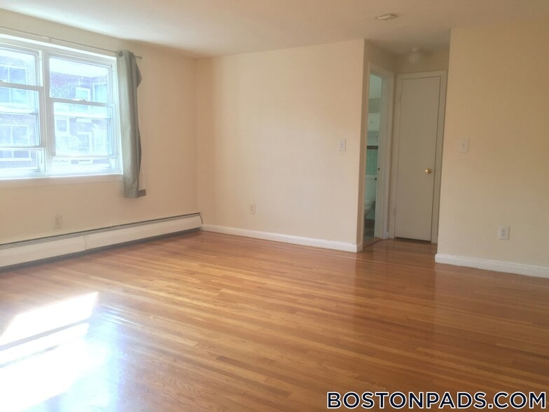 Building Photo - 109 Brainerd Rd