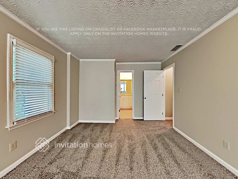 Building Photo - 943 Rockcrest Ct