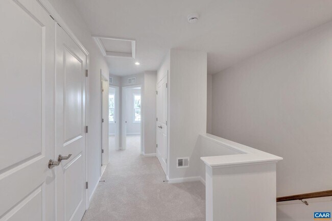 Building Photo - 6053 McComb St