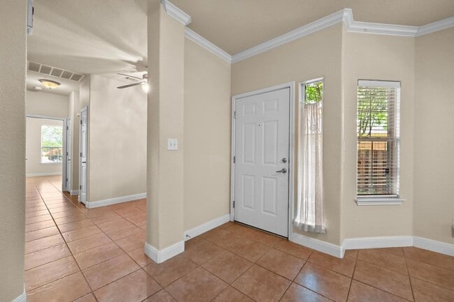 Building Photo - 1800 Jentsch Ct