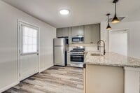 Building Photo - 1302 Margie St