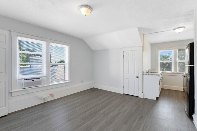 Building Photo - 812 Pennsylvania Ave