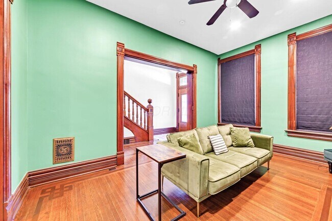 Building Photo - 1187 S High St