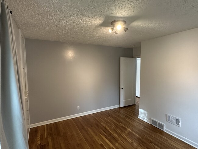 Building Photo - 10421 E Springfield Ave