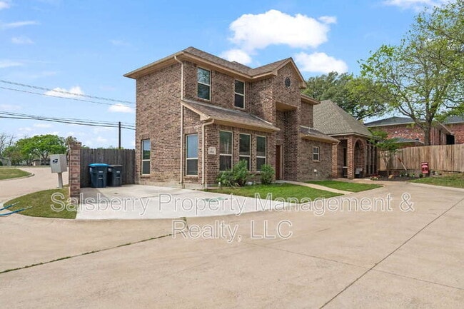 Building Photo - 4904 Ridglea Hills Ct