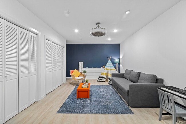 Building Photo - 27 Hackensack Plank Rd