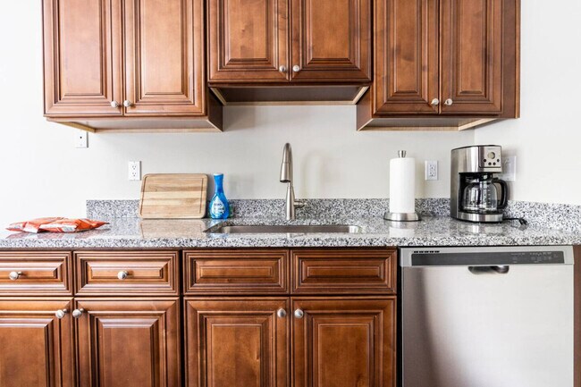 Building Photo - 18255 73rd Ave NE