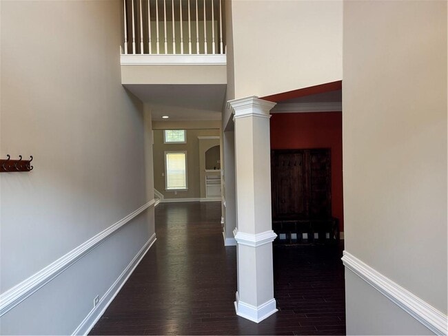 Building Photo - 7411 Redbud Loop