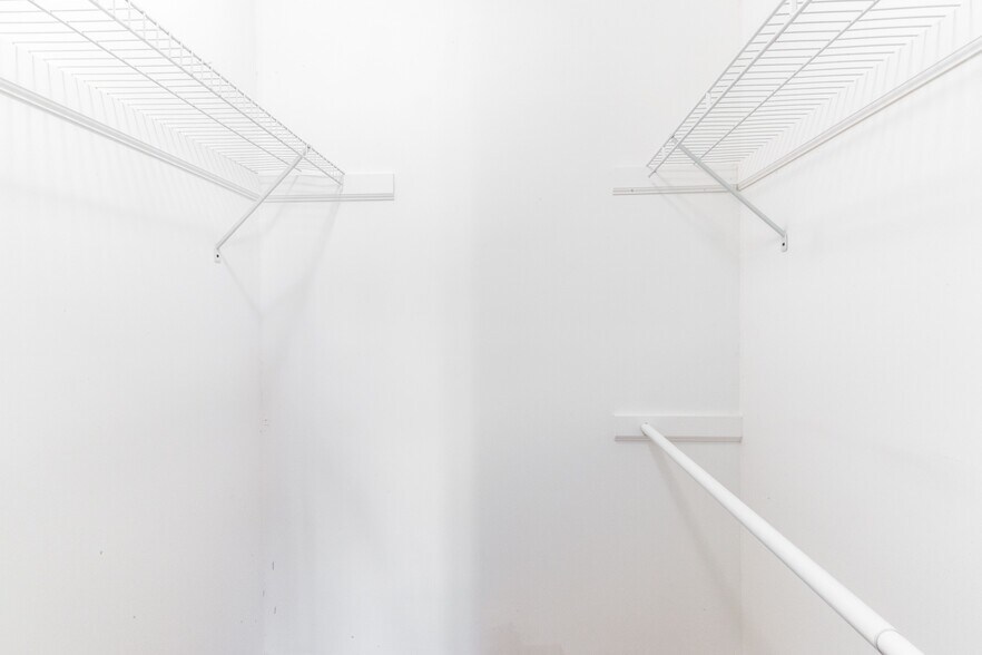 Building Photo - 55 N Warren St