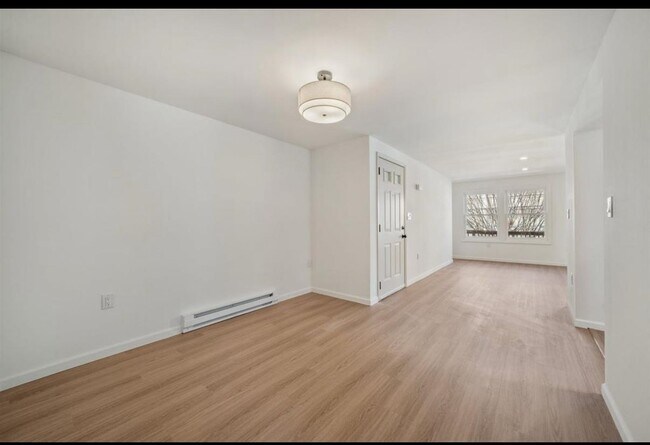 Building Photo - 334-336-336 Halladay St
