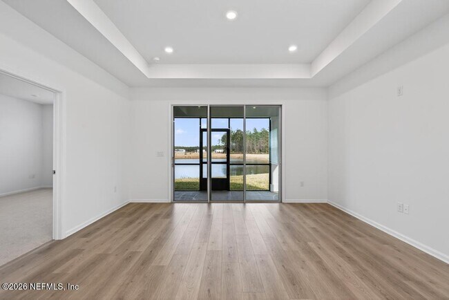 Building Photo - 368 Woods Ln