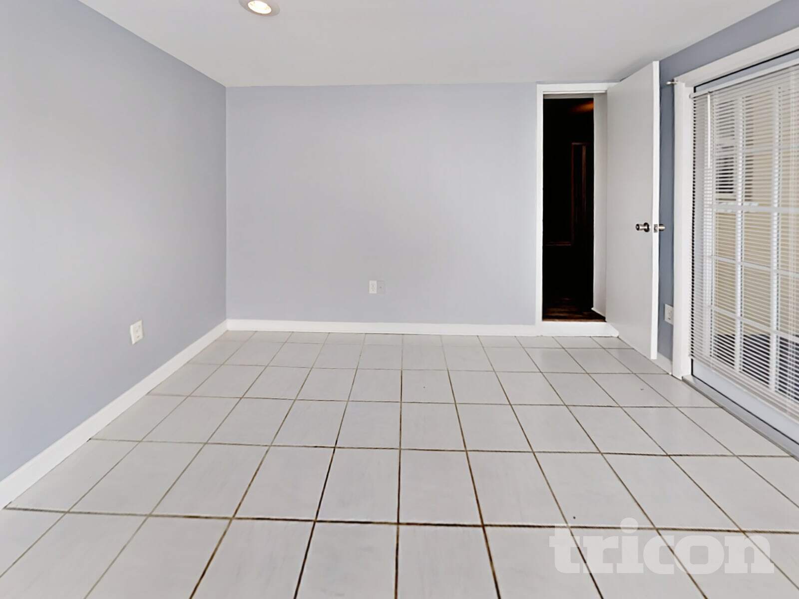 Building Photo - 1809 W Crawford St