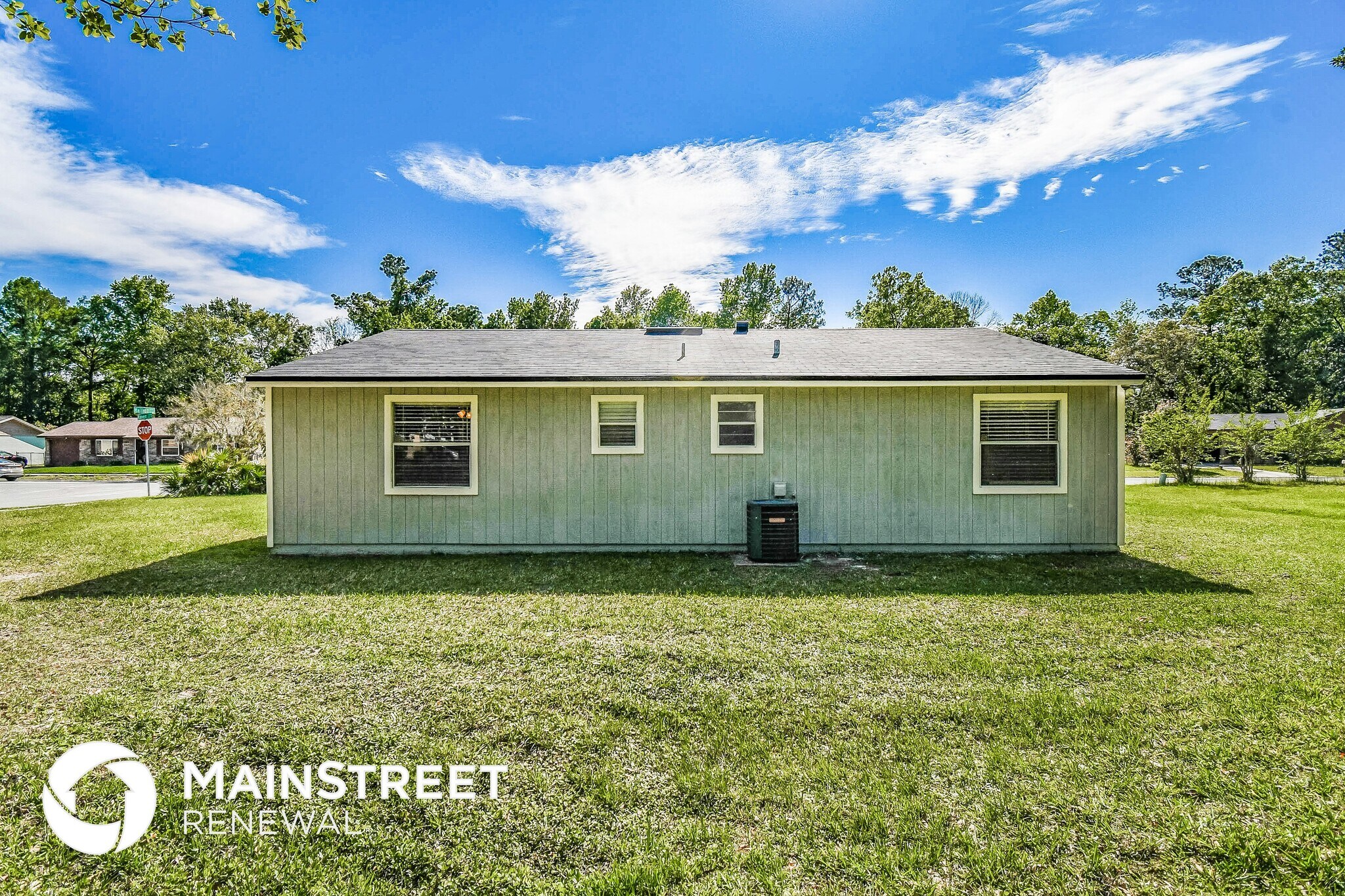 Building Photo - 1533 Raven Dr S