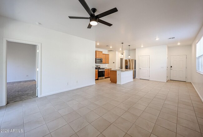 Building Photo - 14220 W Willow Ave