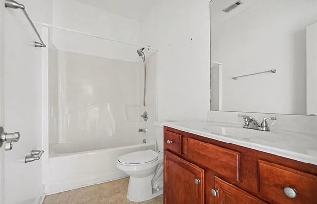 Building Photo - 608 Enterkin Ct