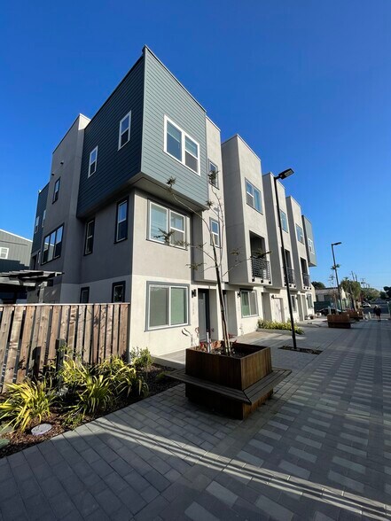 Building Photo - 1780 Boxcar Cir