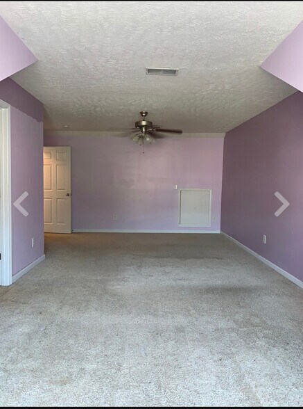 This room is now repainted and carpet changed to wood flooring - 3001 Hamilton Church Rd