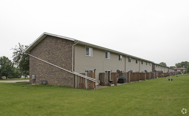 Building Photo - Woodlane Townhomes